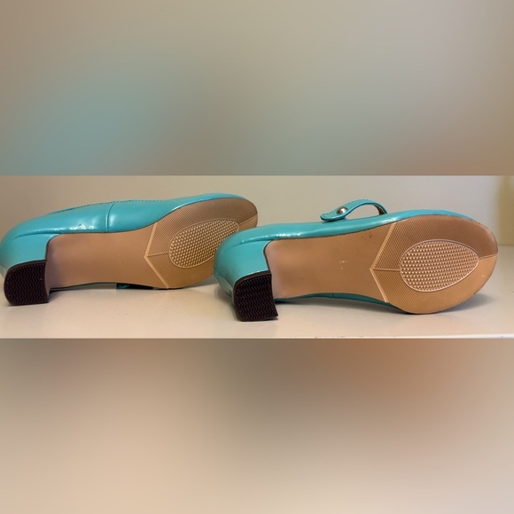 Mari Mari Teal patent leather Mary Janes Low-Heeled Pumps Glossy Finish size 7 - Picture 7 of 7